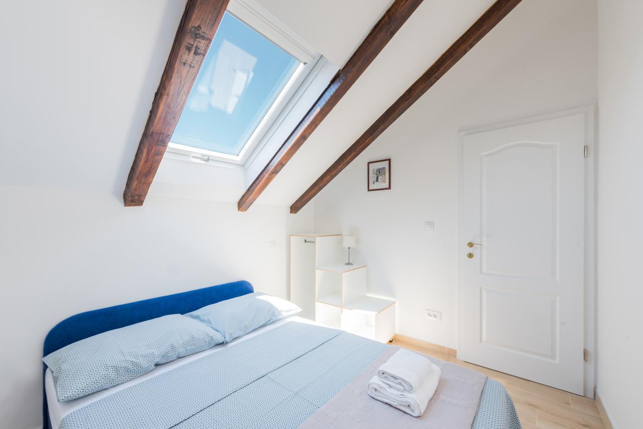 Sugar Suite, Self Check In!! Split Buitenkant foto